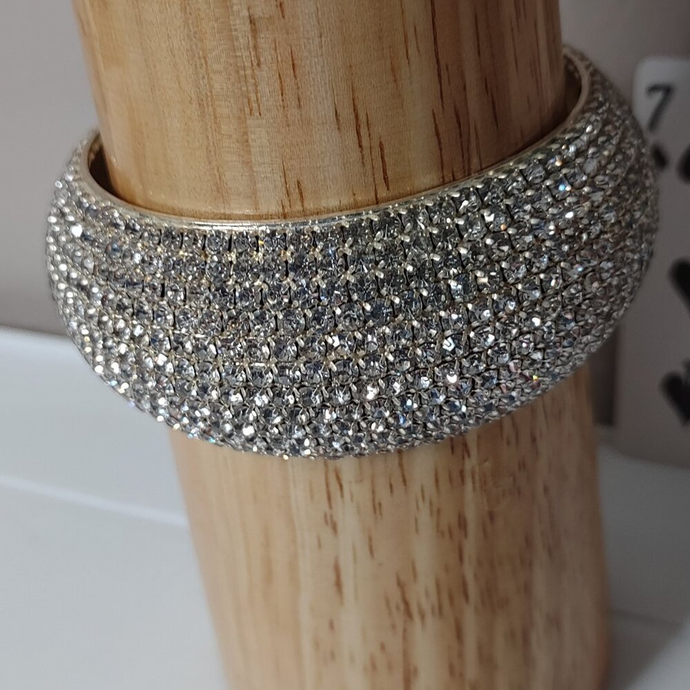 8 Inch Vintage Rhinestone Bangle - Picture 2 of 8